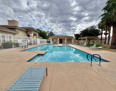 833 Aspen Peak Loop - Photo Thumbnail 21