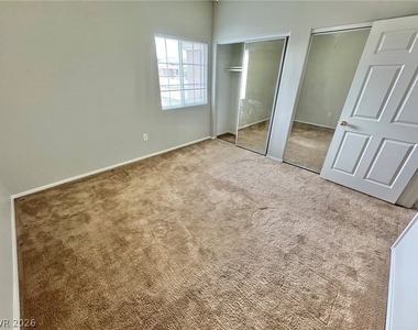 833 Aspen Peak Loop - Photo Thumbnail 9