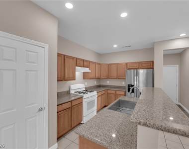 9018 Toast Avenue - Photo Thumbnail 10