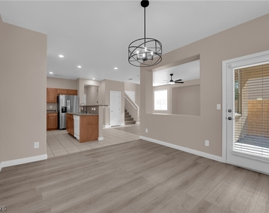 9018 Toast Avenue - Photo Thumbnail 9