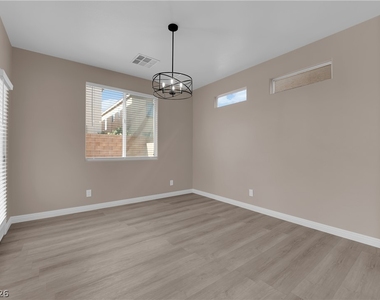 9018 Toast Avenue - Photo Thumbnail 8