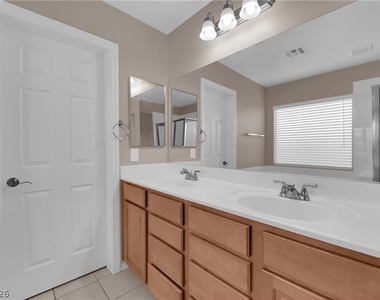 9018 Toast Avenue - Photo Thumbnail 30