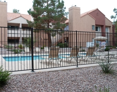 5030 Rainbow Boulevard - Photo Thumbnail 2