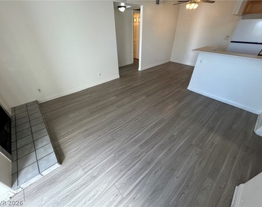 2978 Juniper Hills Boulevard - Photo Thumbnail 5