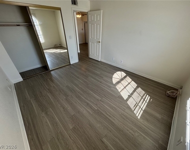 2978 Juniper Hills Boulevard - Photo Thumbnail 6