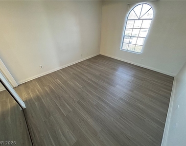 2978 Juniper Hills Boulevard - Photo Thumbnail 9