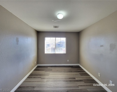 112 Sierra Breeze Avenue - Photo Thumbnail 11