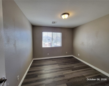 112 Sierra Breeze Avenue - Photo Thumbnail 20