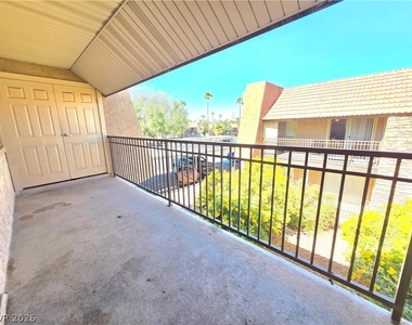 4470 Sandy River Drive - Photo Thumbnail 26