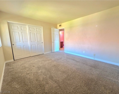 4470 Sandy River Drive - Photo Thumbnail 19