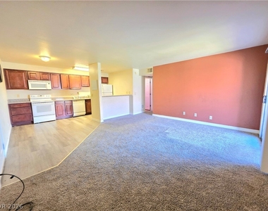 4470 Sandy River Drive - Photo Thumbnail 9