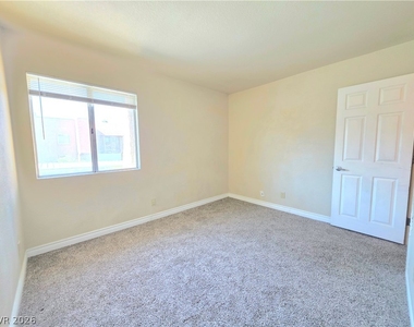 4470 Sandy River Drive - Photo Thumbnail 24