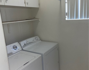 1784 Tanner Circle - Photo Thumbnail 10