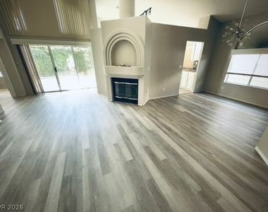 2125 Eaglepath Circle - Photo Thumbnail 9