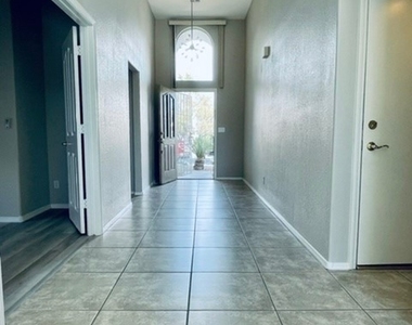 2125 Eaglepath Circle - Photo Thumbnail 19