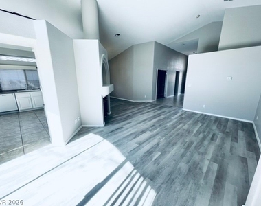 2125 Eaglepath Circle - Photo Thumbnail 23