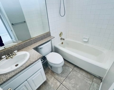 2125 Eaglepath Circle - Photo Thumbnail 31
