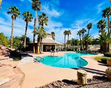 2125 Eaglepath Circle - Photo Thumbnail 13