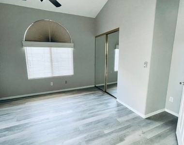 2125 Eaglepath Circle - Photo Thumbnail 28