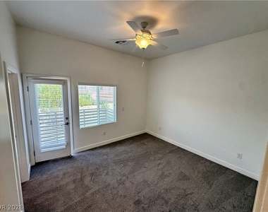 1130 Prospering Creek Street - Photo Thumbnail 7