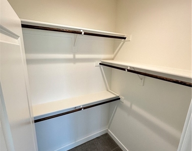 1130 Prospering Creek Street - Photo Thumbnail 13