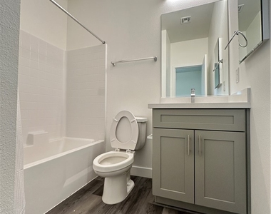 1130 Prospering Creek Street - Photo Thumbnail 3