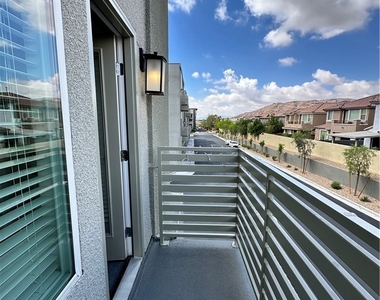 1130 Prospering Creek Street - Photo Thumbnail 8