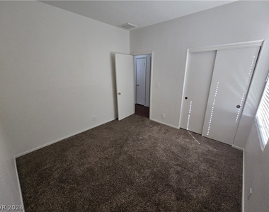 7905 Smokey Ridge Court - Photo Thumbnail 5