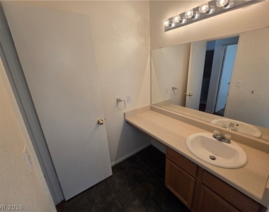 7905 Smokey Ridge Court - Photo Thumbnail 7