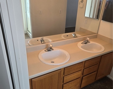 7905 Smokey Ridge Court - Photo Thumbnail 12