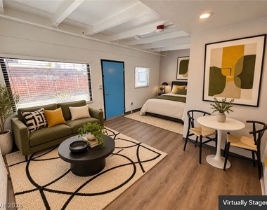 218 S 11th Street - Photo Thumbnail 1