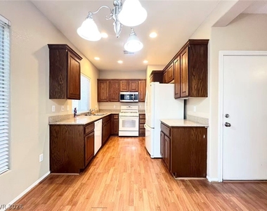 1695 Tristan Flower Avenue - Photo Thumbnail 3
