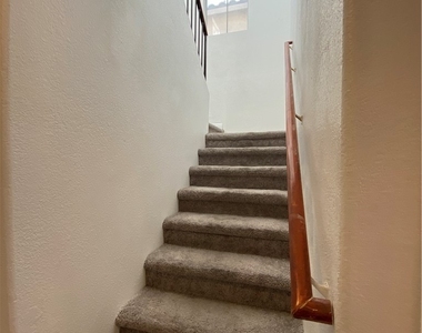1368 Angel Falls Street - Photo Thumbnail 30