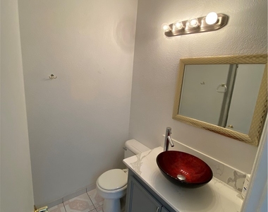 1368 Angel Falls Street - Photo Thumbnail 13