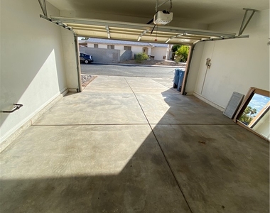 1368 Angel Falls Street - Photo Thumbnail 16