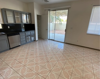 1368 Angel Falls Street - Photo Thumbnail 7