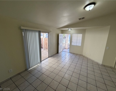 1915 Winter Hill Street - Photo Thumbnail 22