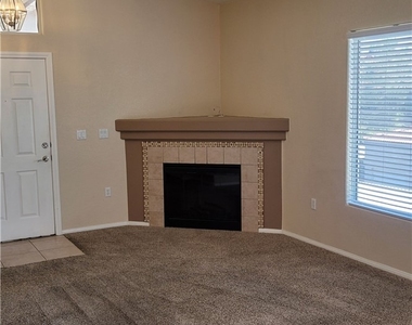 10650 Calico Mountain Avenue - Photo Thumbnail 5