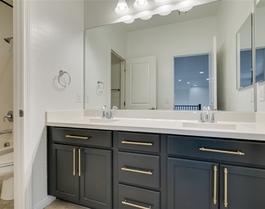 3054 Echoed Rondel Lane - Photo Thumbnail 30