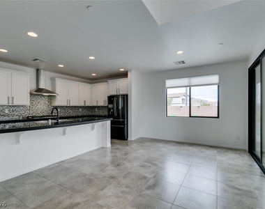3054 Echoed Rondel Lane - Photo Thumbnail 13