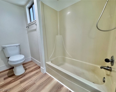 5012 Newport Cove Drive - Photo Thumbnail 17