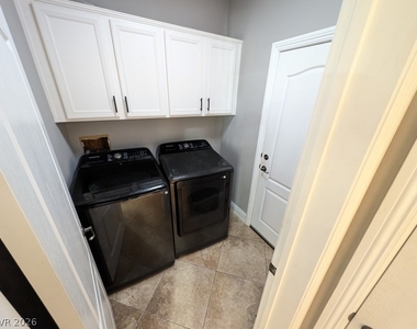 10241 Jeffcott Street - Photo Thumbnail 8