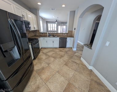 10241 Jeffcott Street - Photo Thumbnail 6