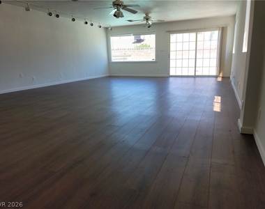 6384 Whippoorwill Way - Photo Thumbnail 10