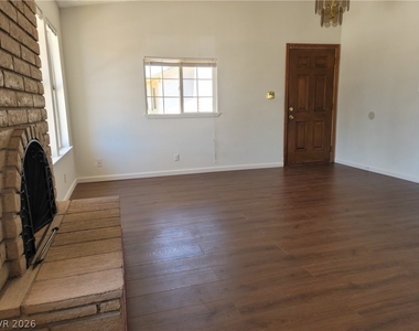 6384 Whippoorwill Way - Photo Thumbnail 5