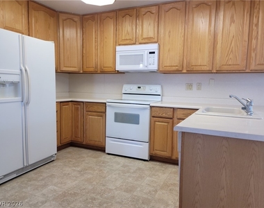 6384 Whippoorwill Way - Photo Thumbnail 8
