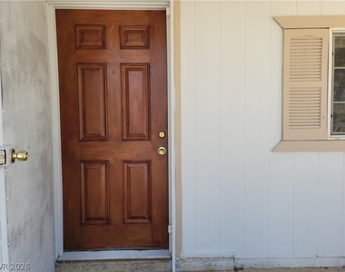 6384 Whippoorwill Way - Photo Thumbnail 3