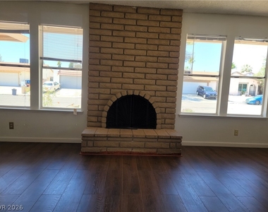 6384 Whippoorwill Way - Photo Thumbnail 7
