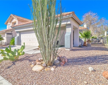 1853 Spangle Drive - Photo Thumbnail 2