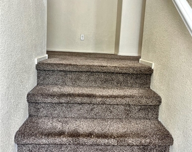 4670 San Vito Street - Photo Thumbnail 9